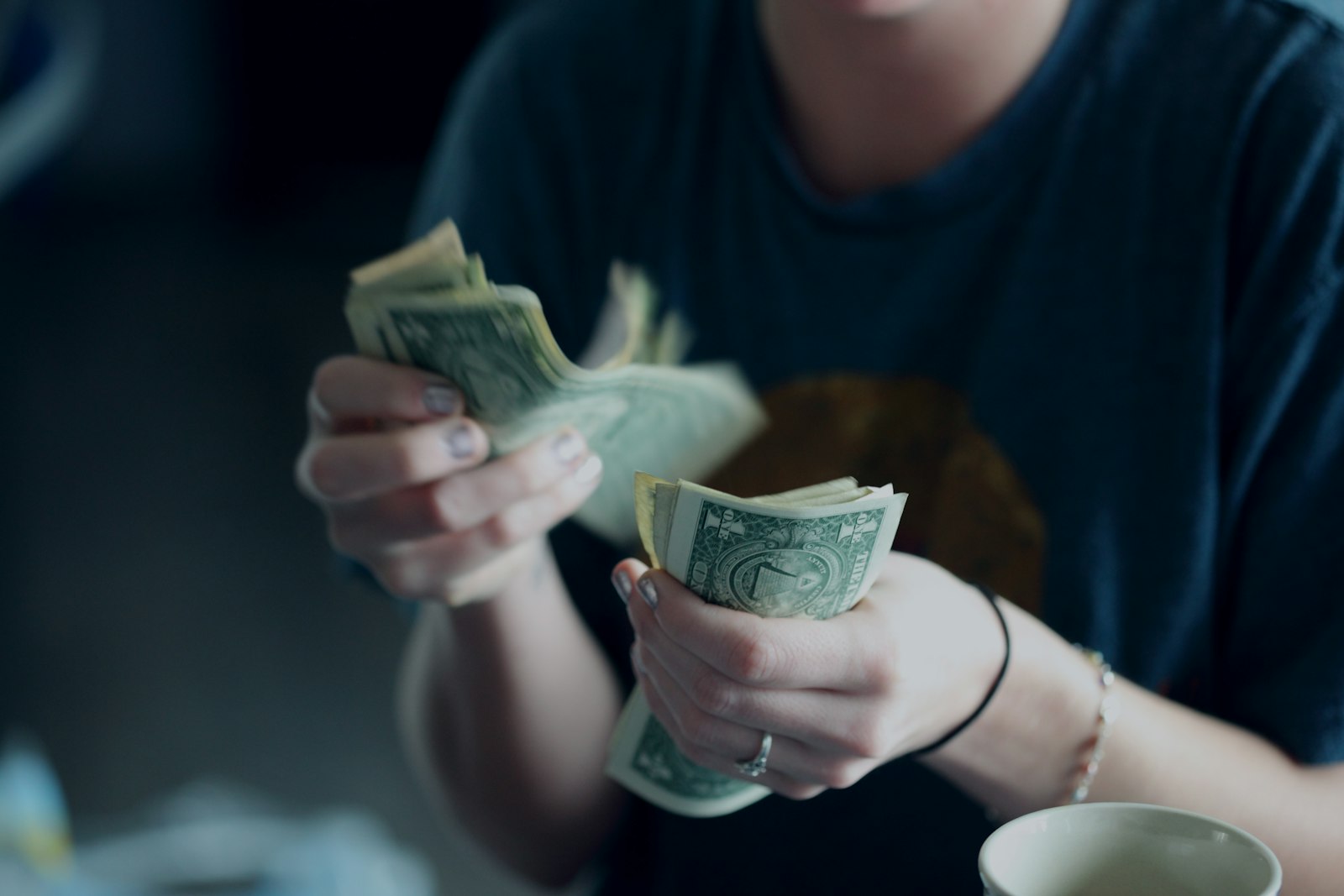 The Month I Stopped Living Paycheck to Paycheck (It Wasn't a Raise That Fixed It)